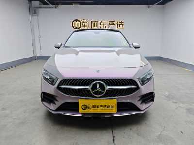 2019年1月 奔馳 奔馳A級(jí) 改款 A 200 L 運(yùn)動(dòng)轎車圖片