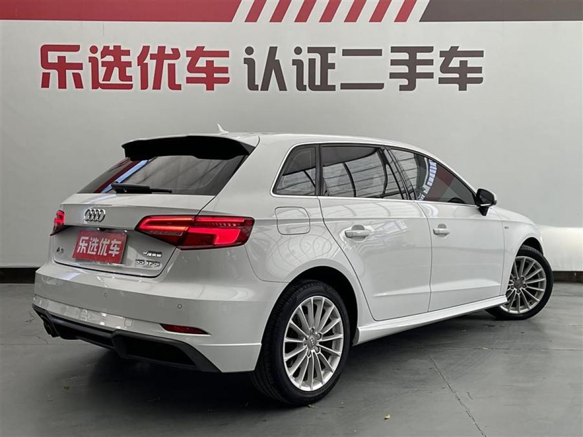 奧迪 奧迪A3  2018款 30周年年型 Sportback 35 TFSI 時(shí)尚型圖片