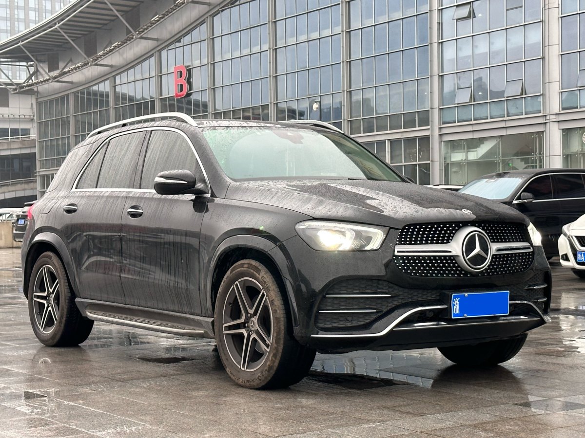 奔馳 奔馳GLE  2023款 GLE 350 4MATIC 時(shí)尚型圖片