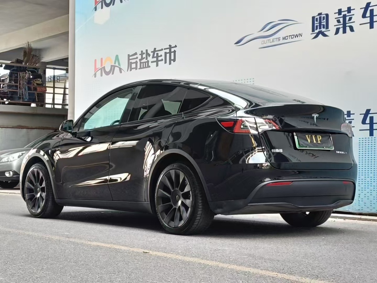 特斯拉 Model Y  2023款 后輪驅(qū)動(dòng)版圖片