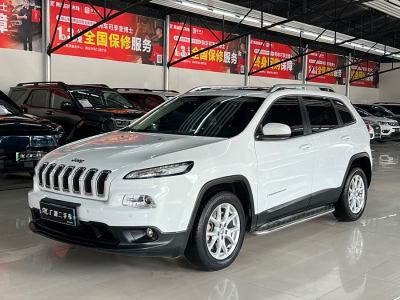 2016年3月 Jeep 自由光 2.4L 領(lǐng)先版圖片