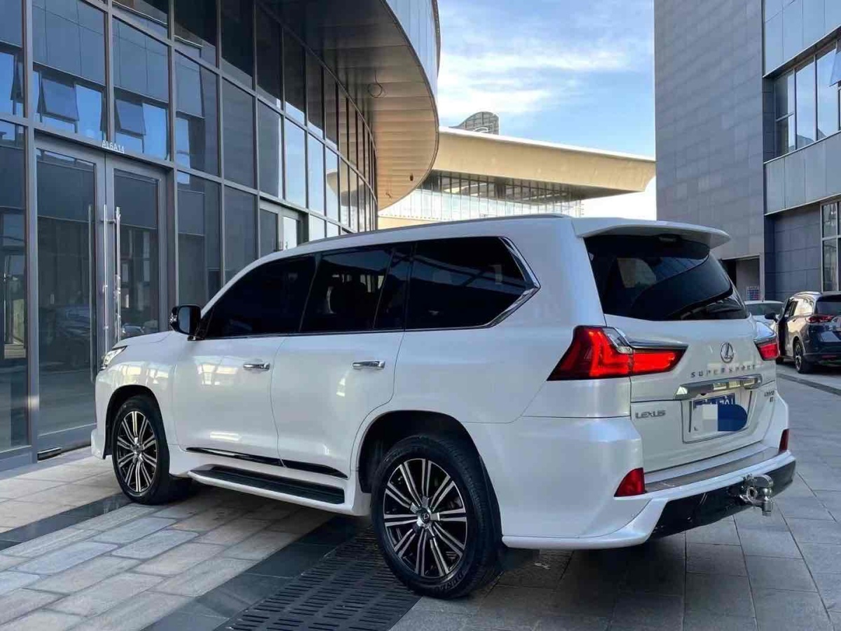 雷克薩斯 LX  2015款 LX570 中東版圖片