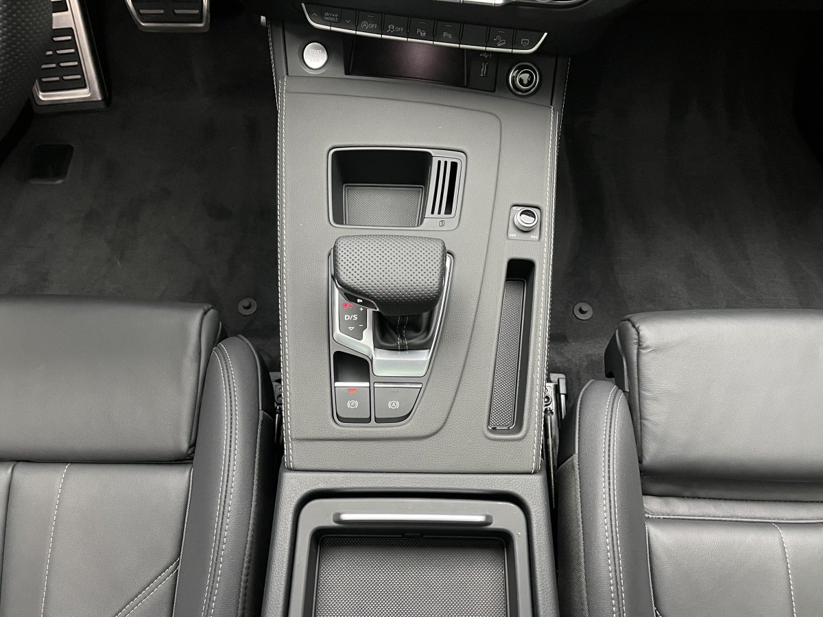 奧迪 奧迪Q5L  2024款 45 TFSI 豪華動感型圖片