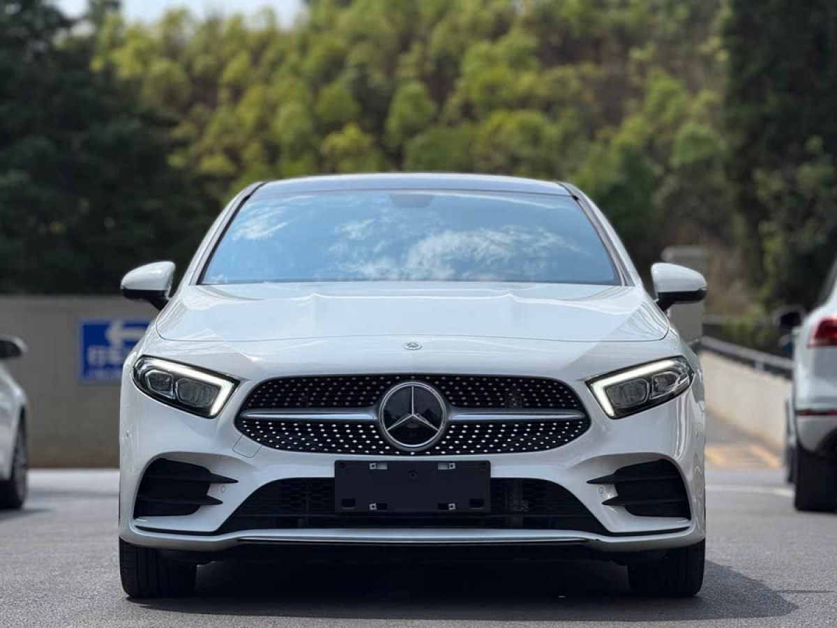 奔馳 奔馳A級  2023款 A 200 L 時尚型圖片