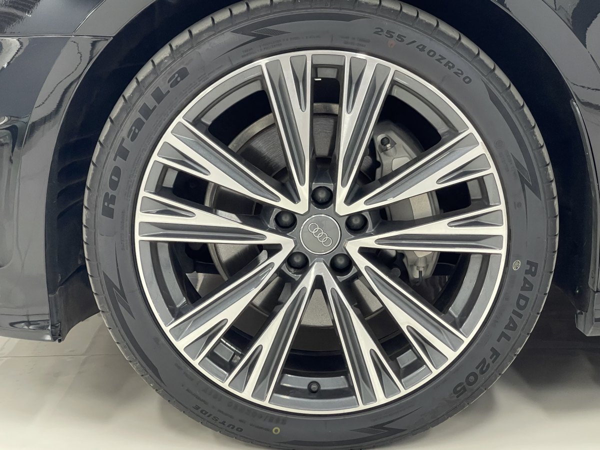 奧迪 奧迪A6L  2022款 40 TFSI 豪華動感型圖片