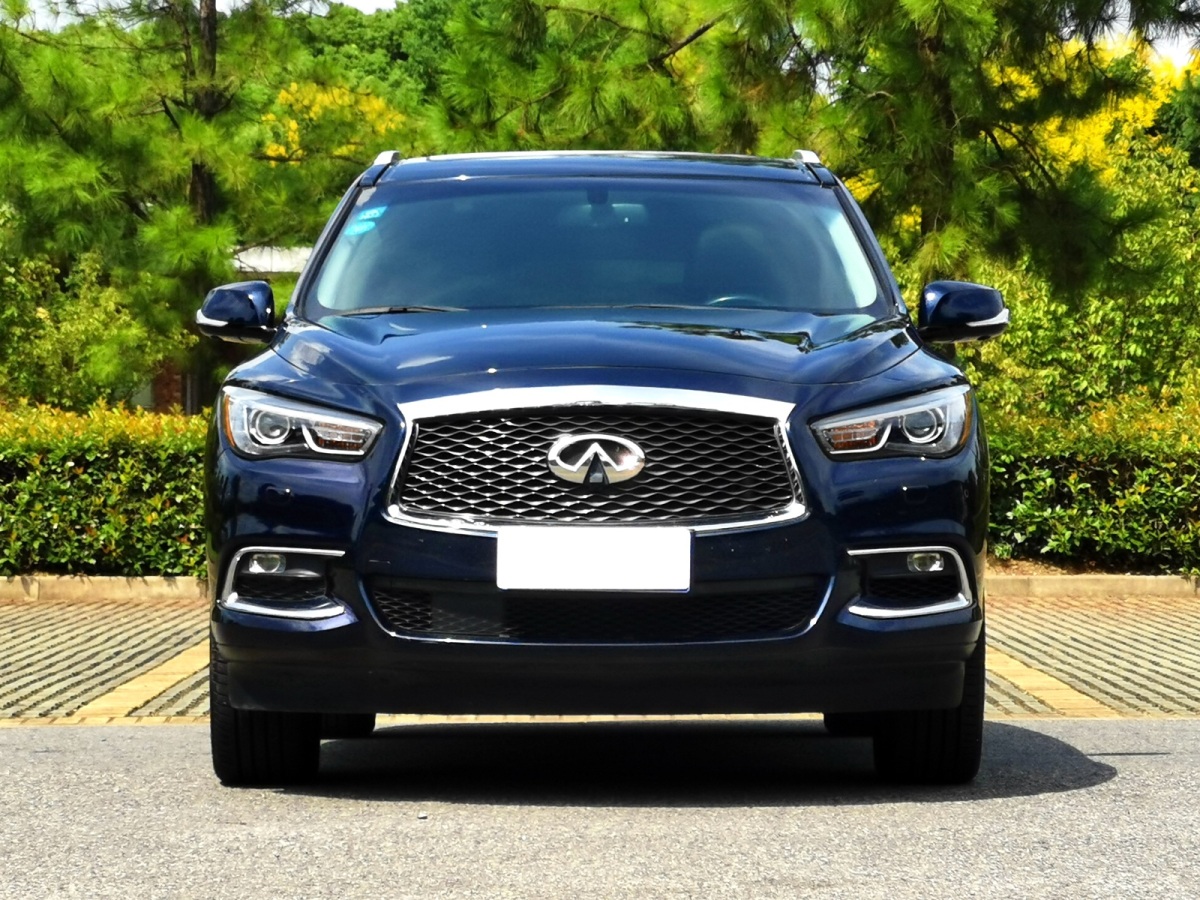 2018年4月英菲尼迪 QX60 英菲尼迪英菲尼迪QX60(進口)2018款 英菲尼迪QX60 2.5 S/C Hybrid 兩驅(qū)冠軍家庭版