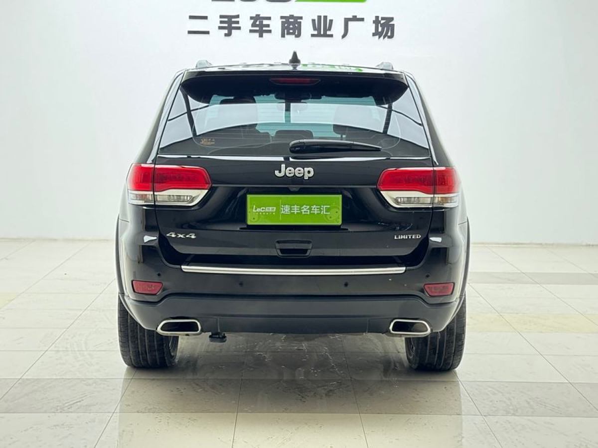 Jeep 大切諾基  2017款 3.0L 舒享導(dǎo)航版圖片