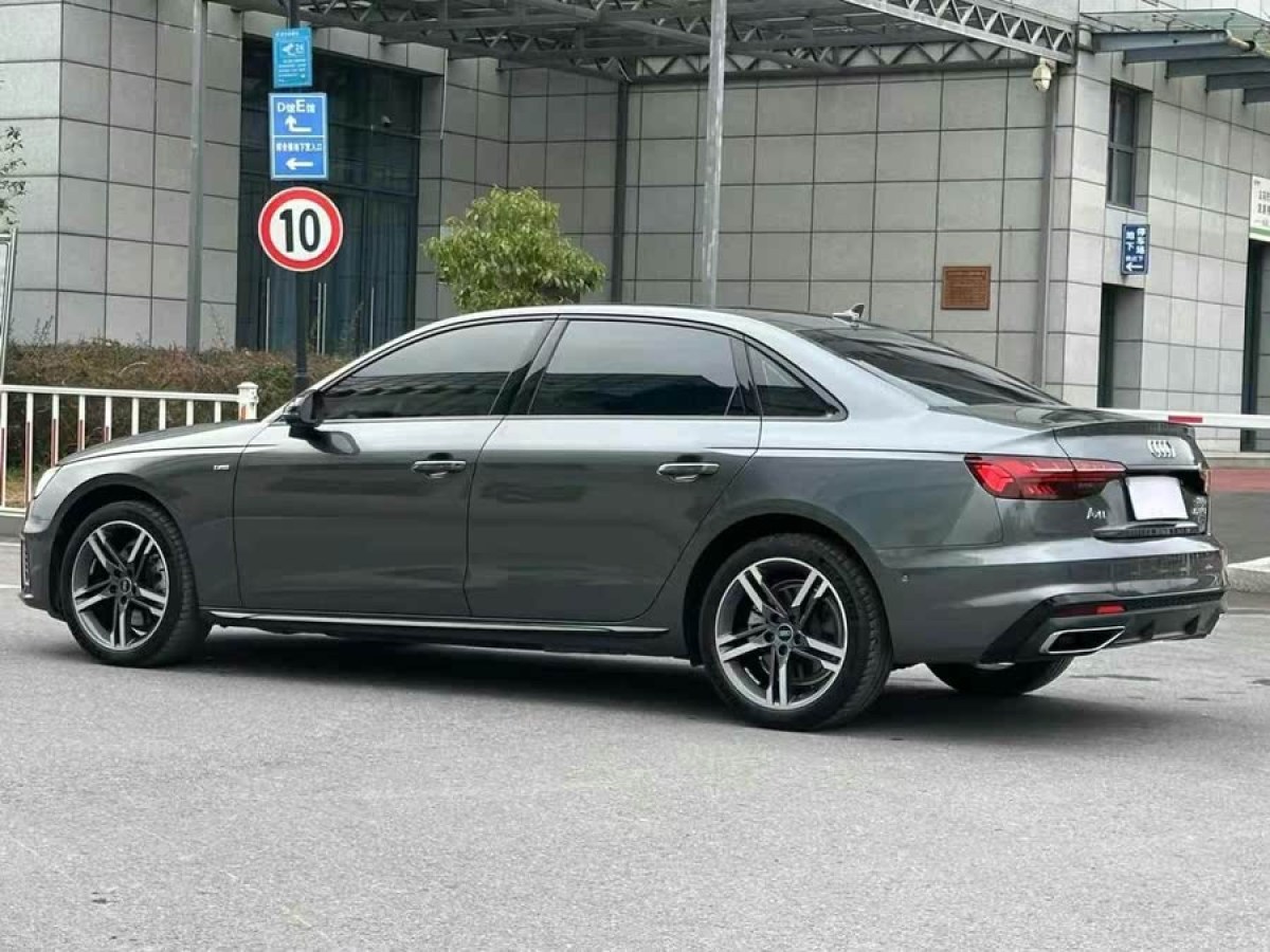 奧迪 奧迪A4L  2022款 40 TFSI 豪華動(dòng)感型圖片
