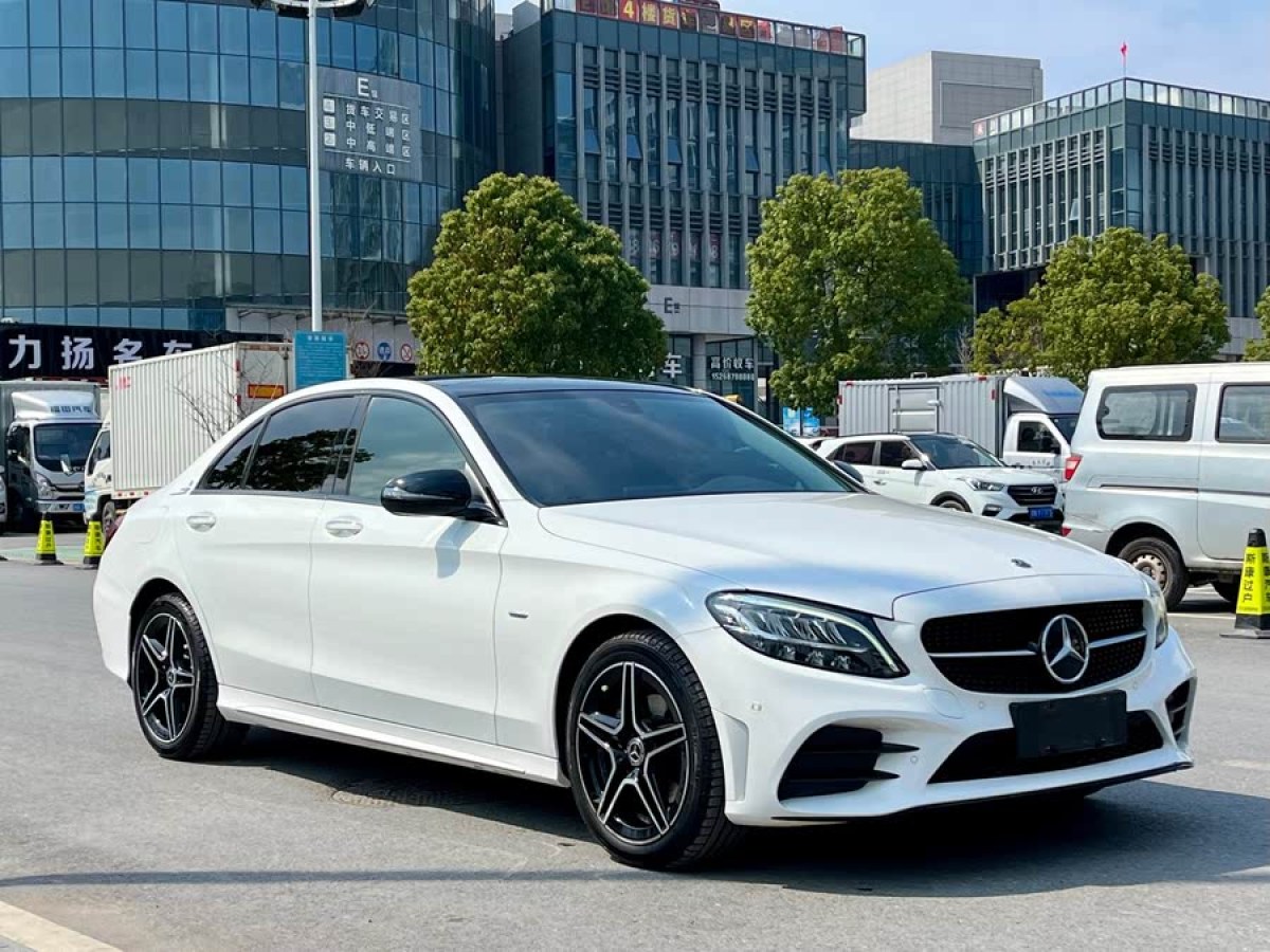奔馳 奔馳C級(jí)  2021款 C 260 L 運(yùn)動(dòng)星耀臻藏版圖片