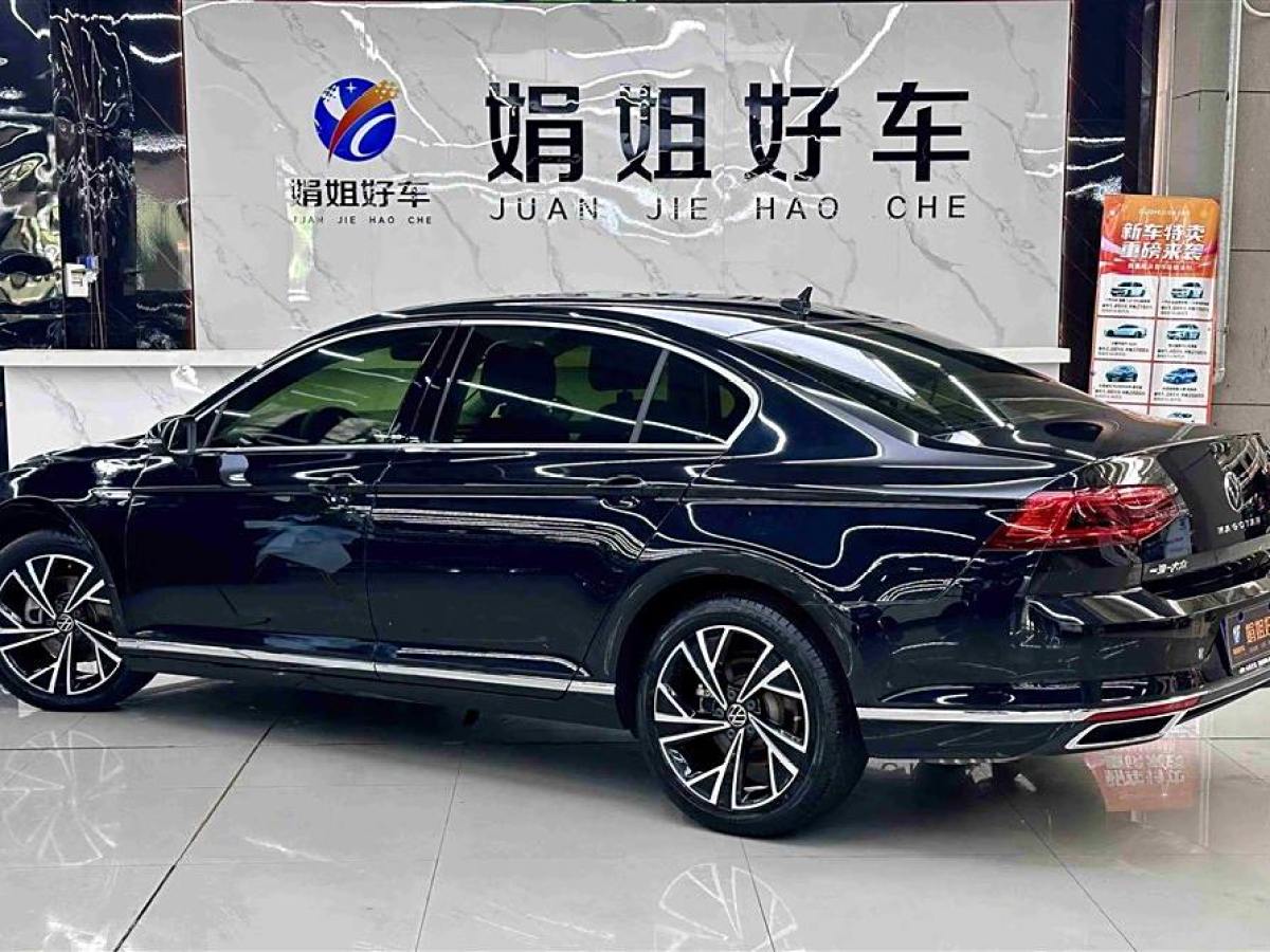 大众 迈腾  2021款 330TSI DSG 30周年纪念版图片