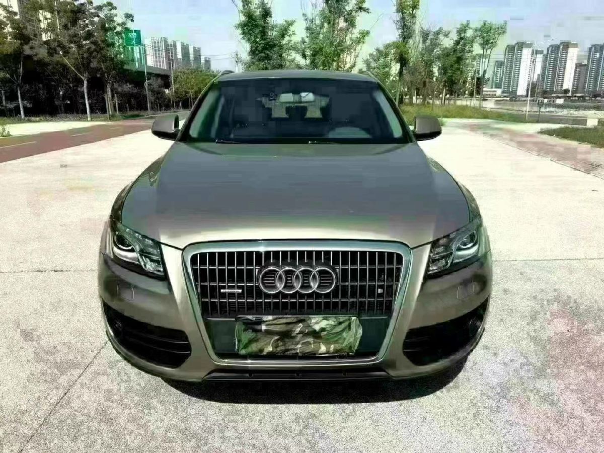 2013年1月奧迪 奧迪Q5  2013款 Q5 3.0TFSI 45TFSI Quattro 運(yùn)動(dòng)型