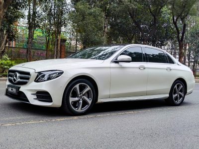 奔馳 奔馳E級 E 300 L 運(yùn)動時尚型圖片