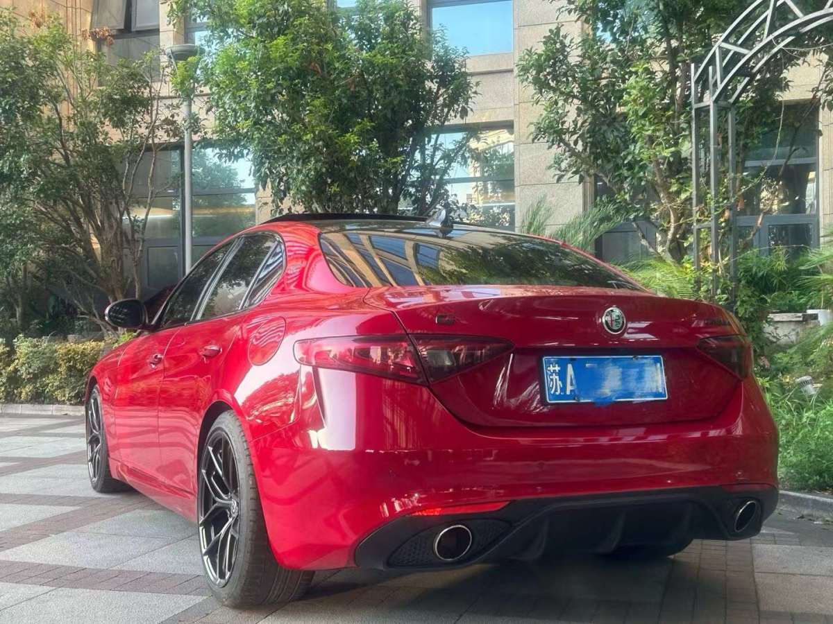 阿爾法·羅密歐 Giulia  2021款 2.0T 280HP 豪華版圖片