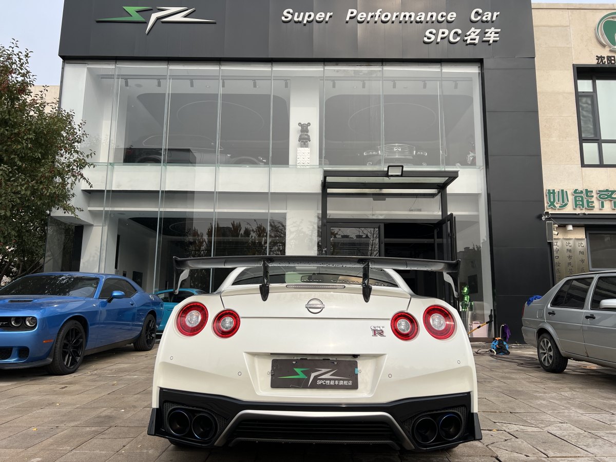 日產(chǎn) GT-R  2010款 日產(chǎn)GT-R 3.8T 美規(guī)版圖片