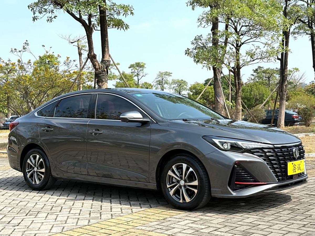 長(zhǎng)安 逸動(dòng)  2022款 PLUS 藍(lán)鯨NE 1.4T GDI DCT尊貴版圖片