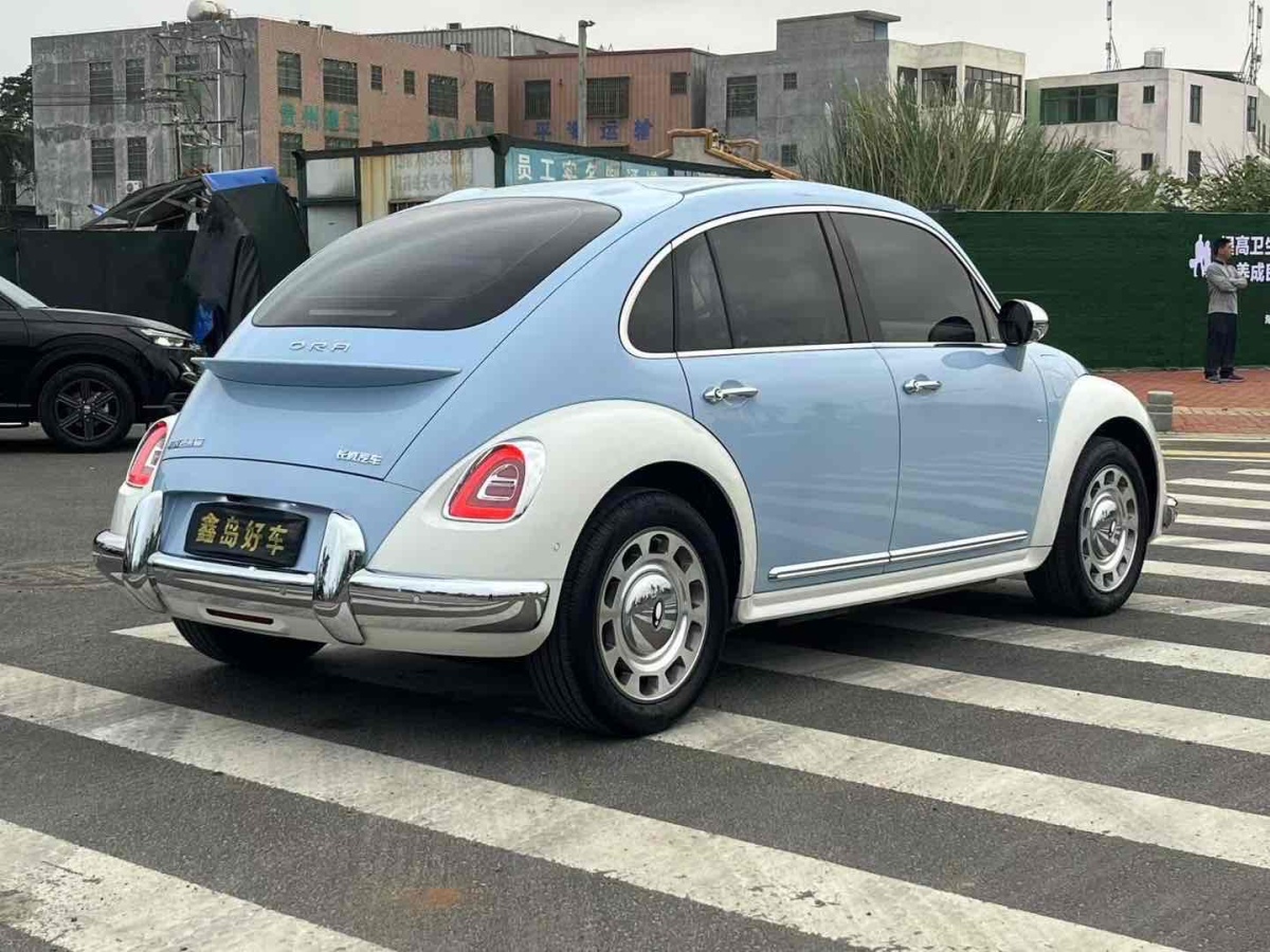 歐拉 歐拉芭蕾貓  2022款 401km 胡桃?jiàn)A子版圖片