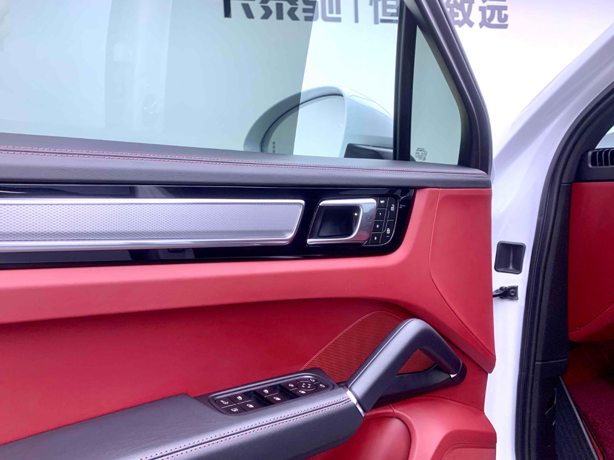 保时捷 Cayenne新能源 2023款 Cayenne E-Hybrid 2.0T 铂金版图片