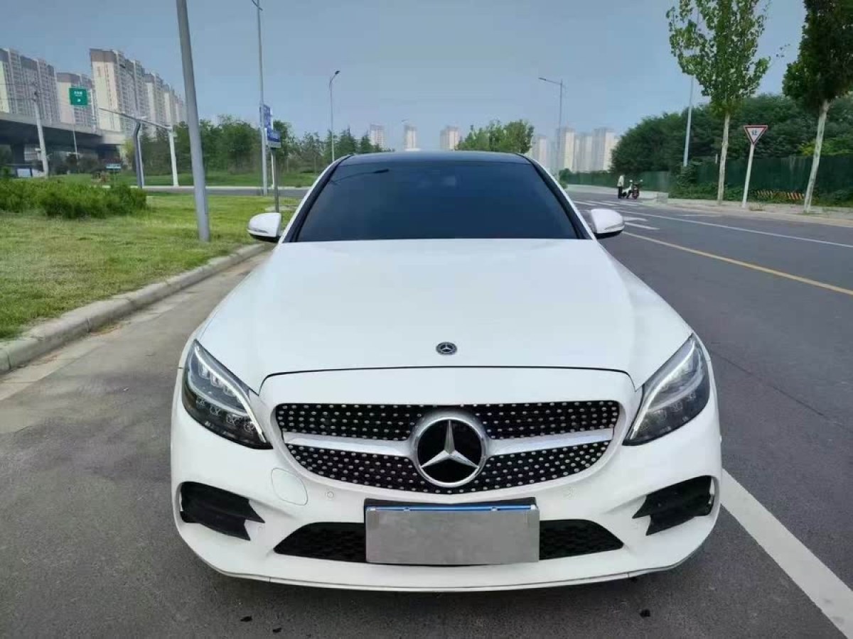 奔馳 奔馳C級(jí)  2019款 改款 C 260 L 運(yùn)動(dòng)版圖片