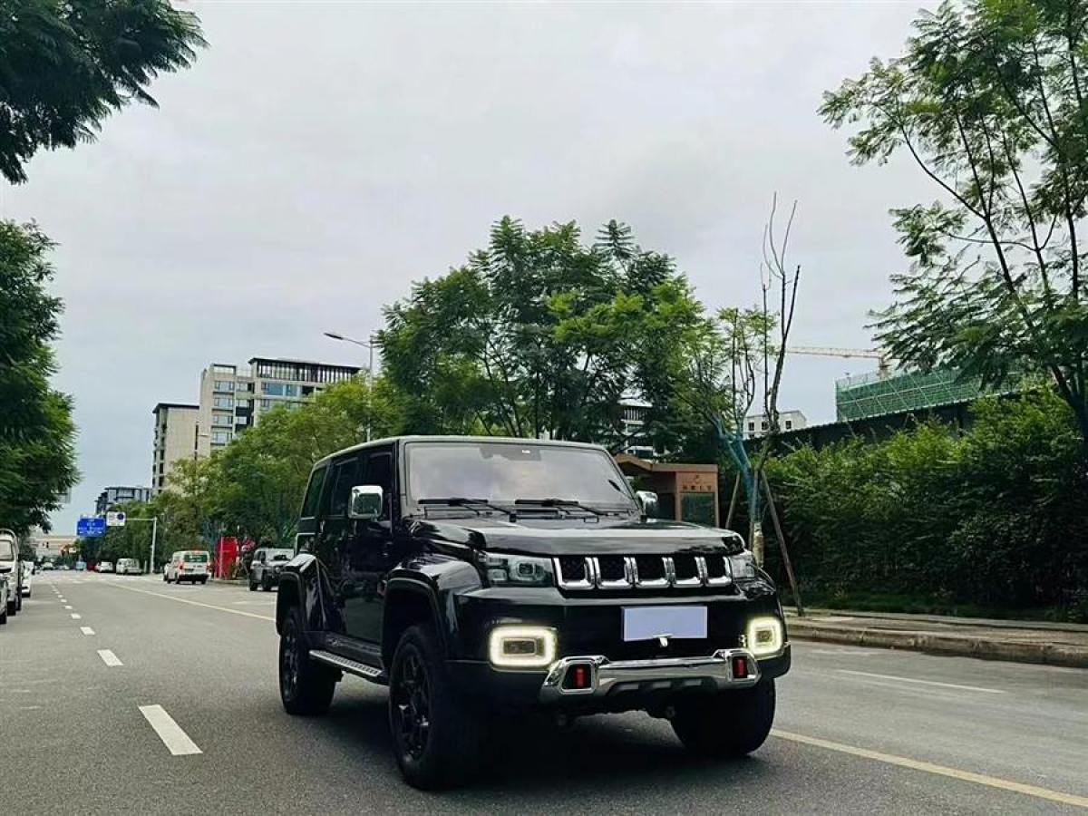 北京 BJ40  2018款 PLUS 2.3T 自動(dòng)四驅(qū)尊享版圖片