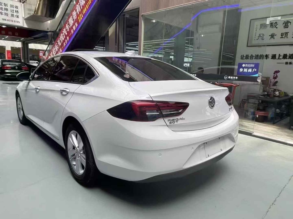 別克 君威  2019款 20T 領(lǐng)先型 國(guó)V圖片