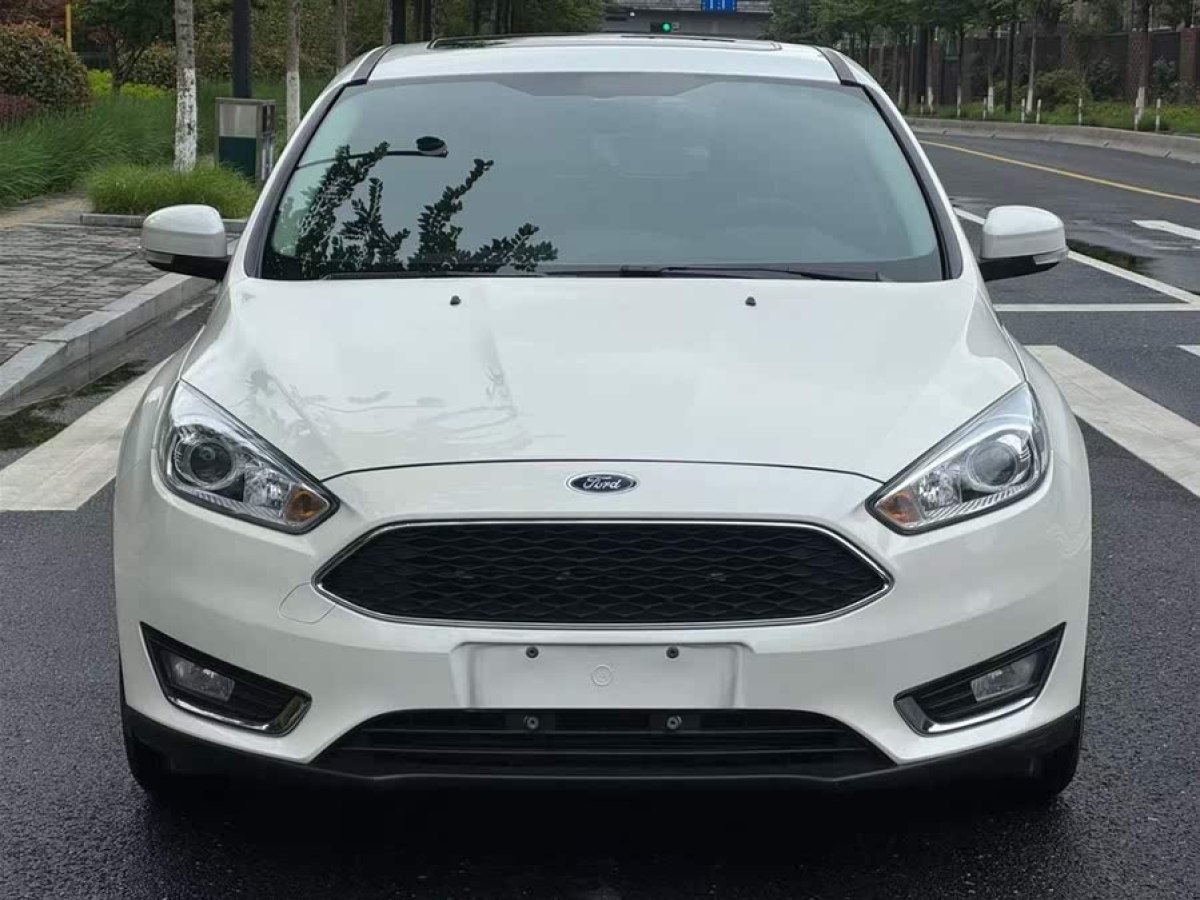 福特 ?？怂? 2015款 兩廂 1.6L 自動(dòng)舒適型圖片