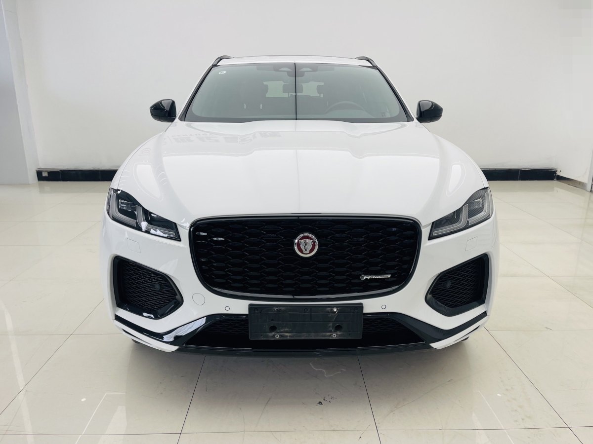 2023年12月捷豹 F-PACE  2024款 P250 R-Dynamic SE