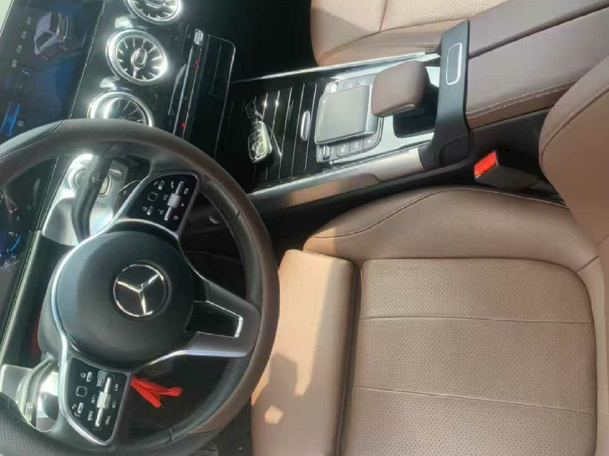 奔馳 奔馳GLC  2022款 GLC 260 L 4MATIC 動感型圖片