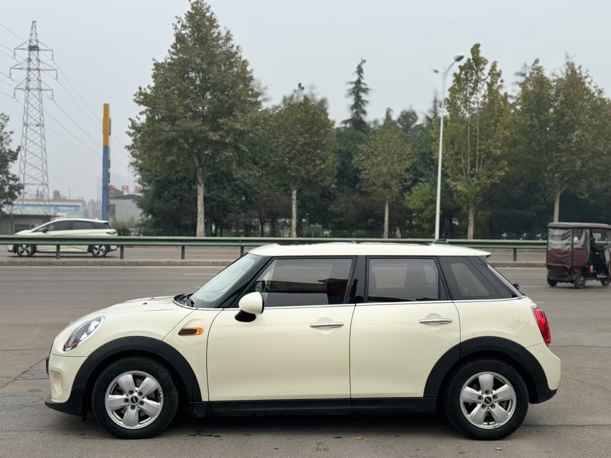 2015年10月MINI MINI  2016款 1.2T ONE 先鋒派 五門版