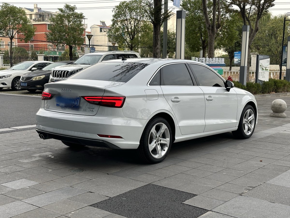 奧迪 奧迪A3  2014款 Limousine 35 TFSI 自動時尚型圖片