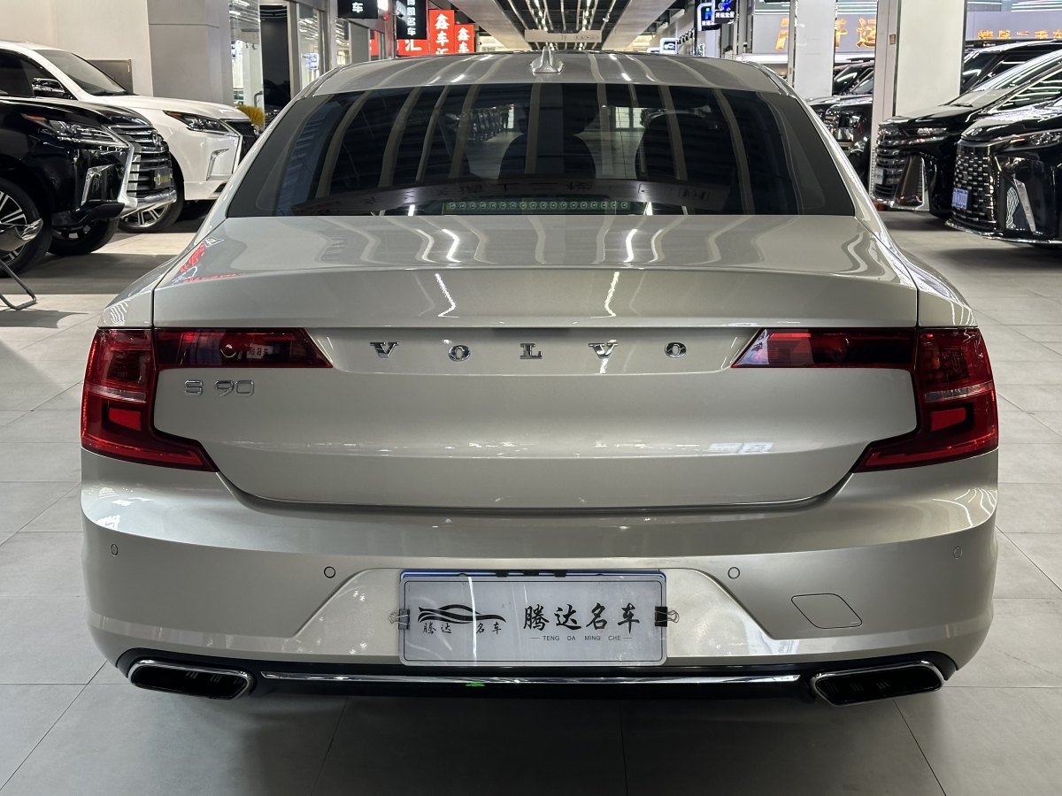 沃爾沃 S90  2017款 T4 智遠(yuǎn)版圖片