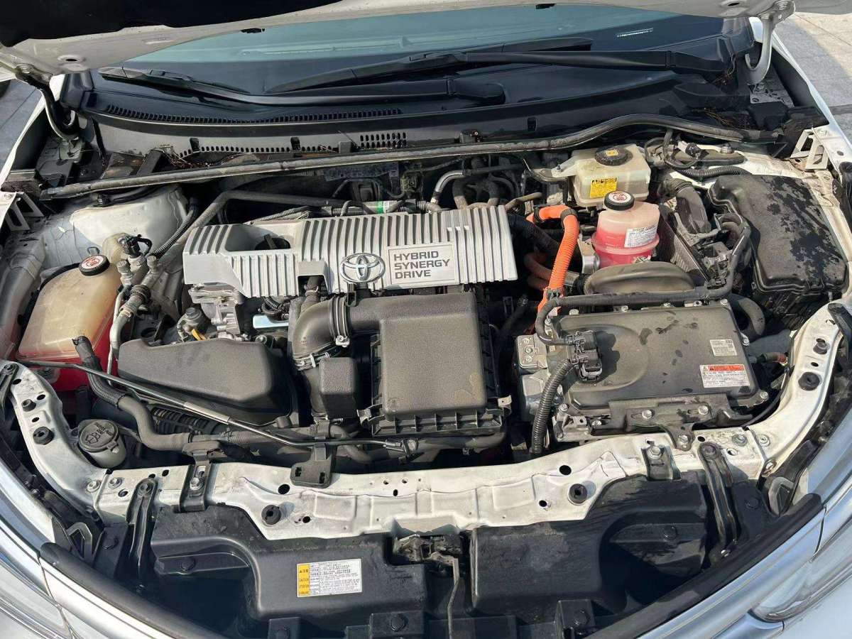 2017年09月丰田 卡罗拉  2017款 改款双擎 1.8L E-CVT精英版