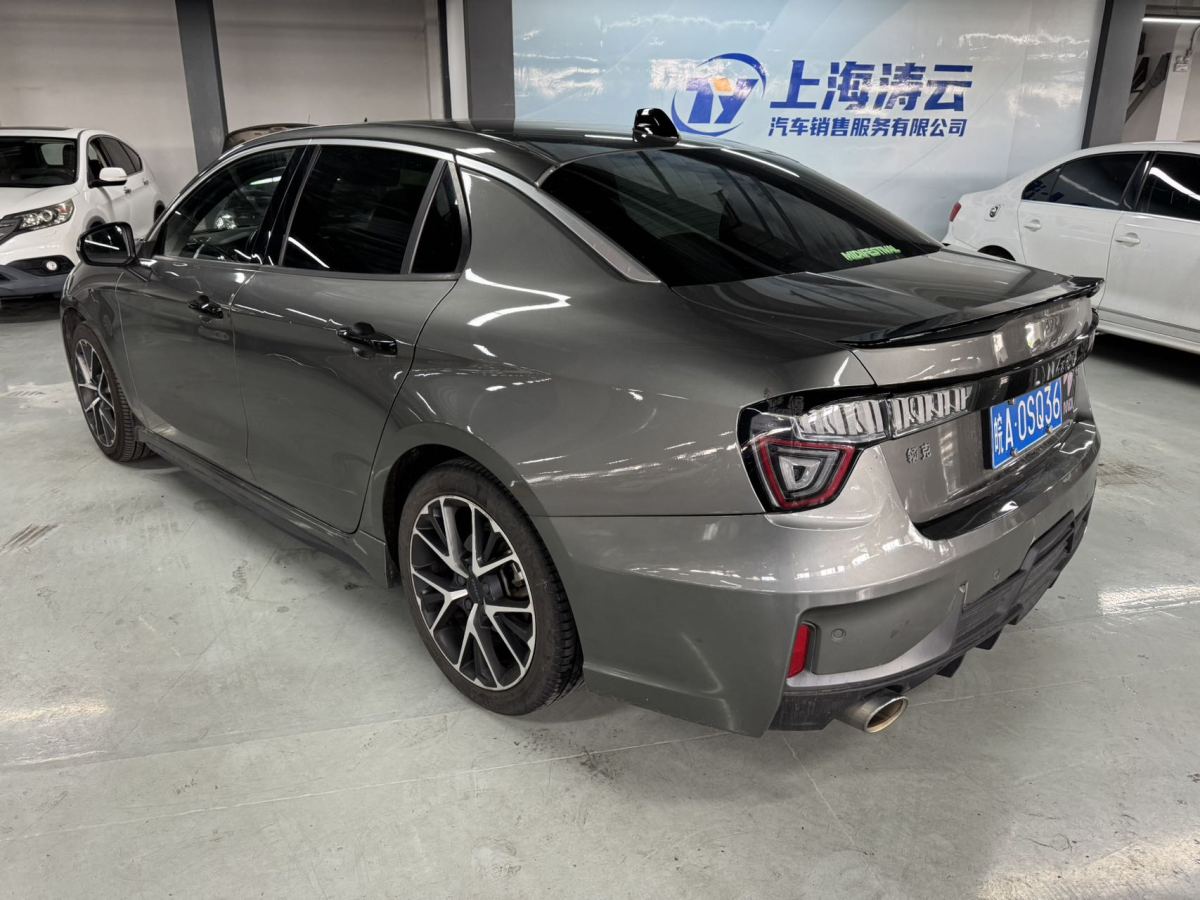 領(lǐng)克 領(lǐng)克03  2021款 1.5TD DCT勁 冠軍版圖片