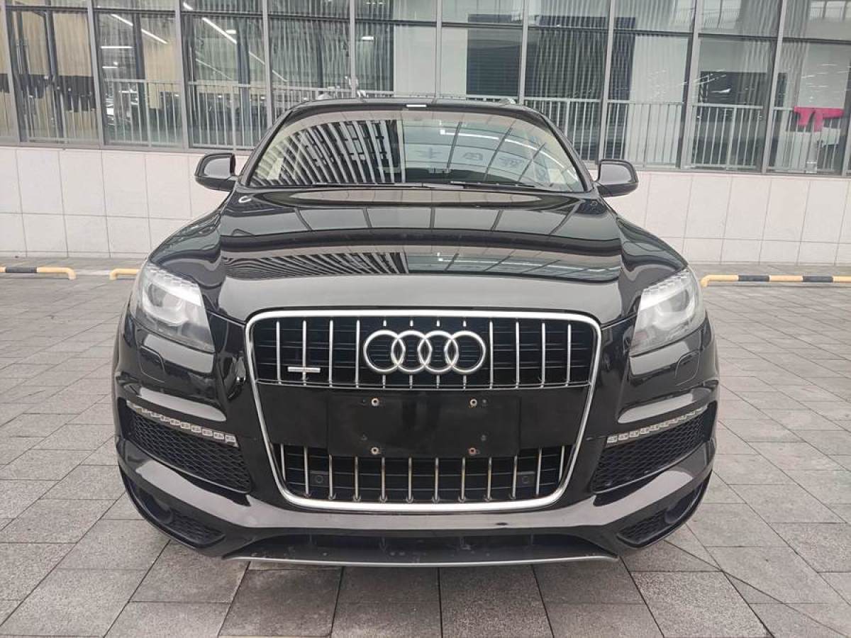 奧迪 奧迪Q7  2014款 35 TDI 運(yùn)動型圖片