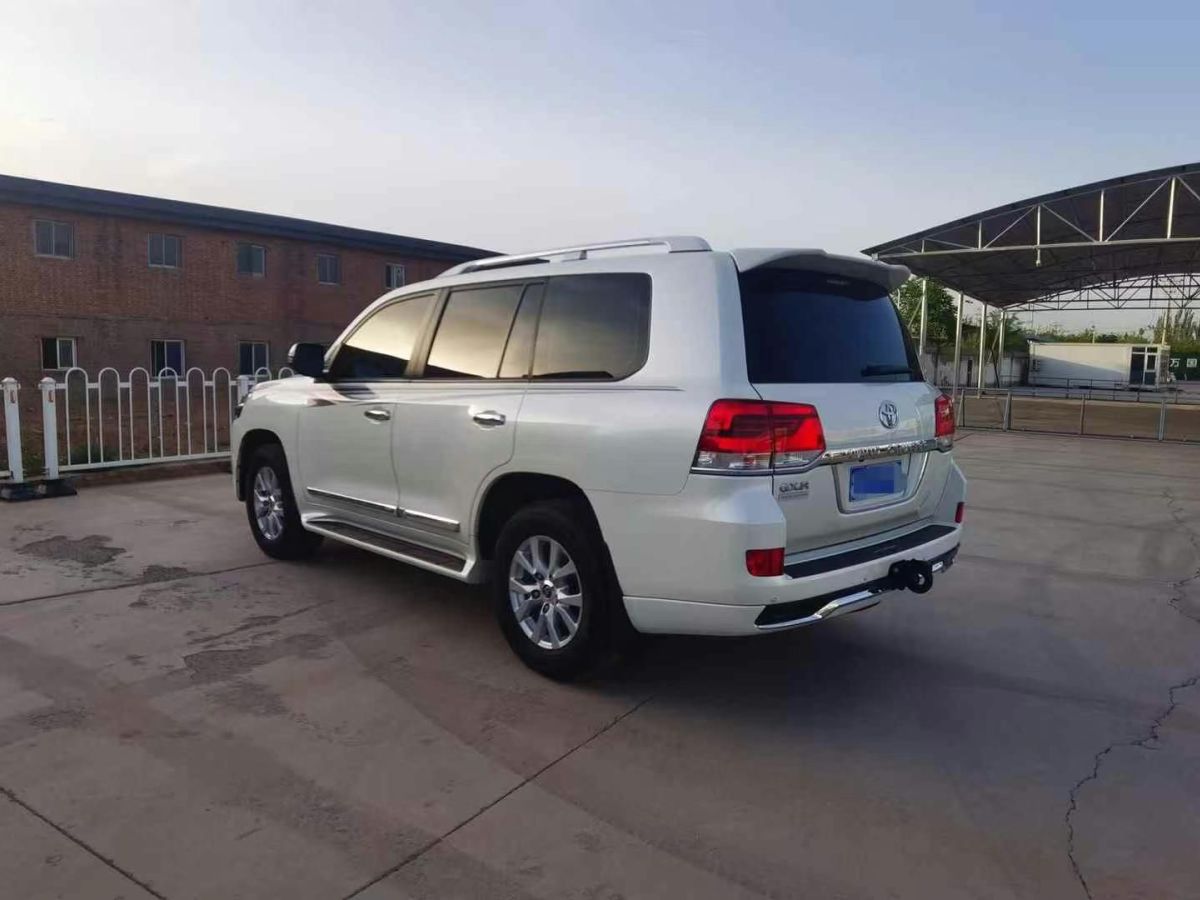 豐田 蘭德酷路澤  2018款 5.7L VX-R 12氣 底升(中東版)圖片