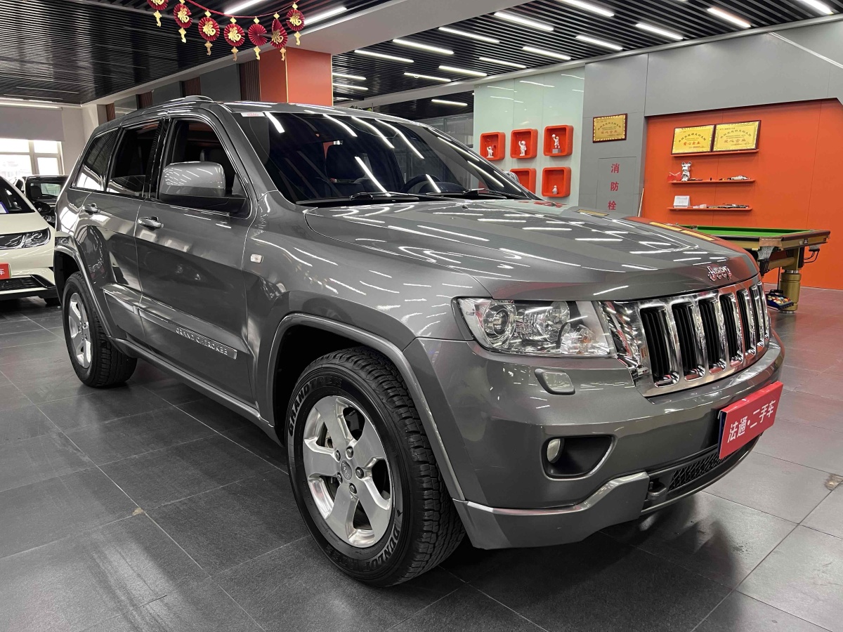 Jeep 大切諾基  2013款 3.6L 舒適版圖片