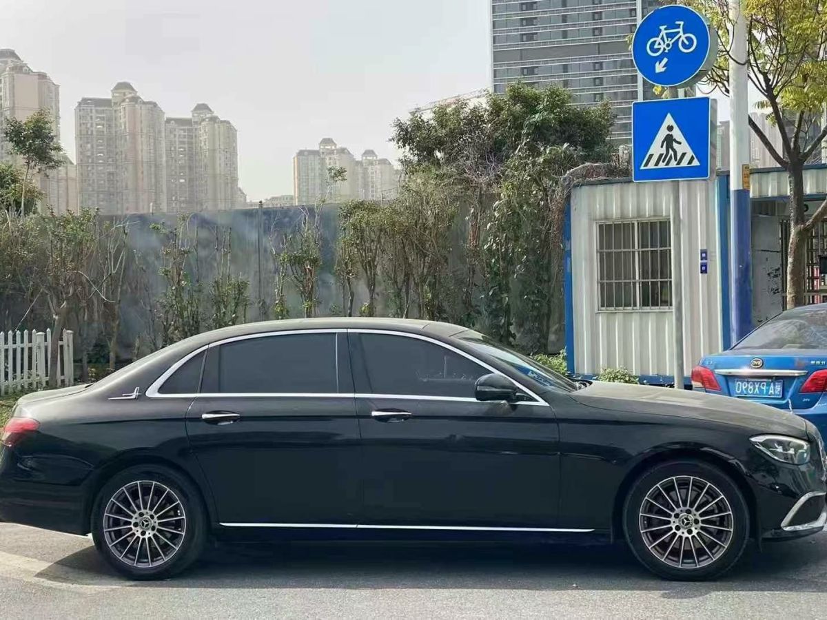 奔馳 奔馳E級  2022款 E 300 L 豪華型圖片