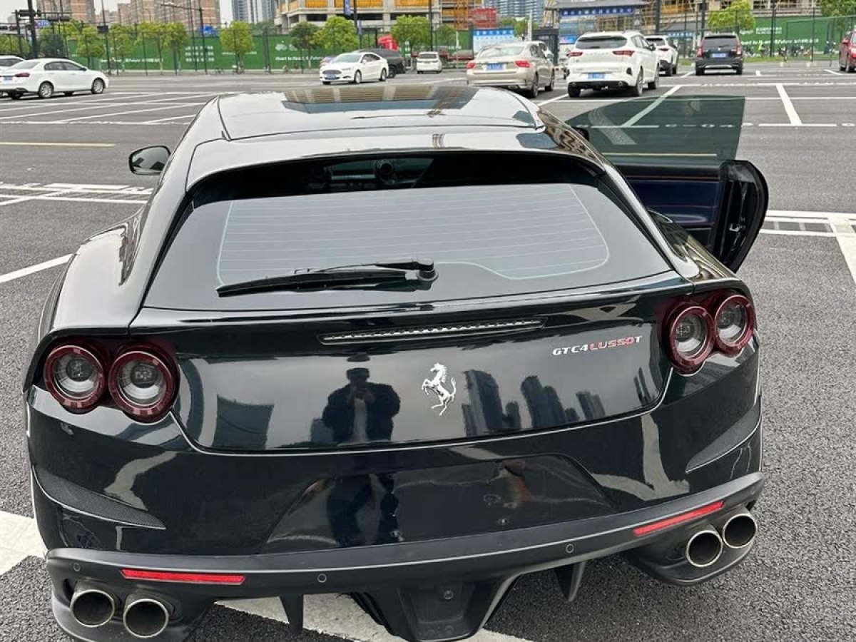 法拉利 GTC4Lusso  2017款 3.9T V8圖片