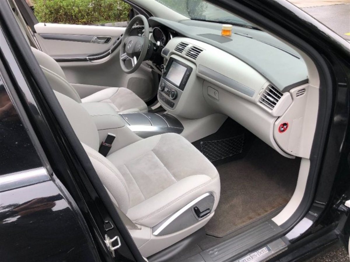 奔驰 奔驰R级  2014款 R 320 4MATIC 商务型图片