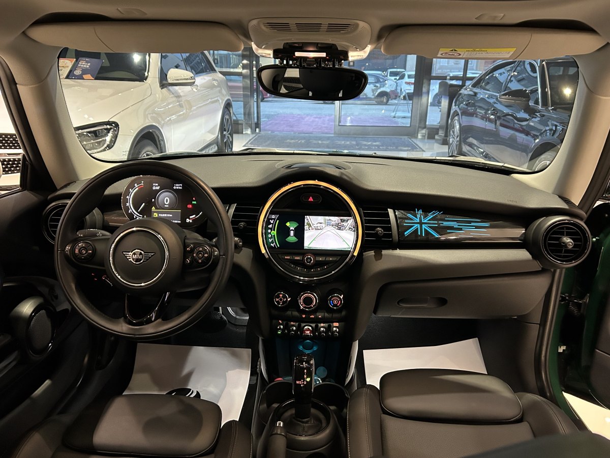 MINI MINI  2021款 1.5T COOPER 經(jīng)典派圖片