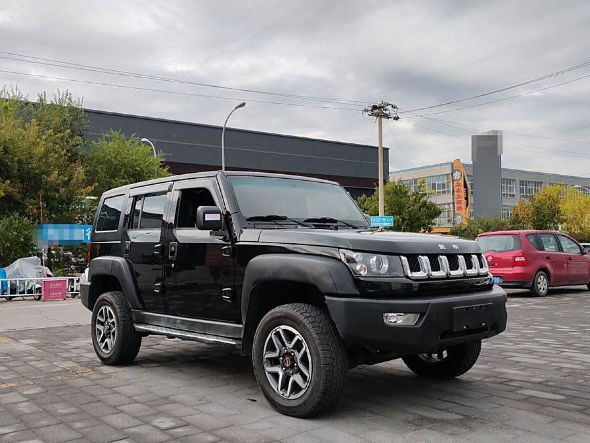 北京 BJ40  2016款 40L 2.3T 自動四驅(qū)尊享版圖片