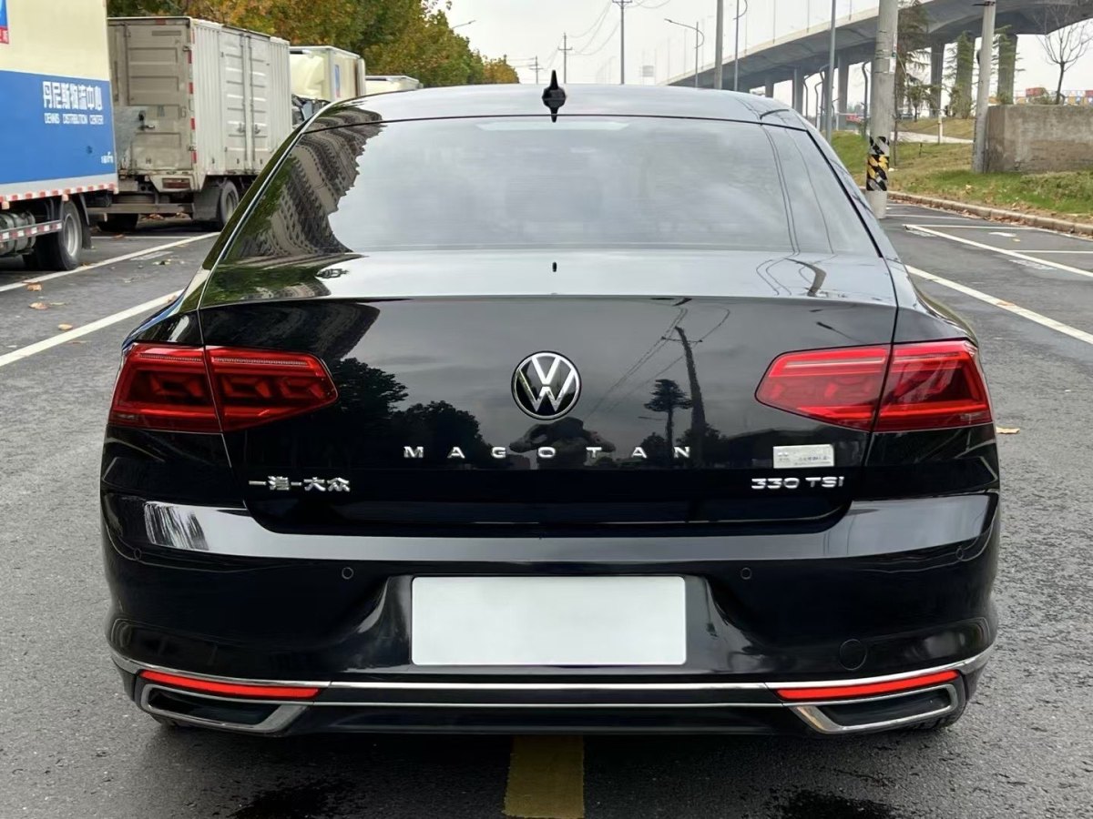 大眾 邁騰  2019款  330TSI DSG 領(lǐng)先型 國(guó)VI圖片