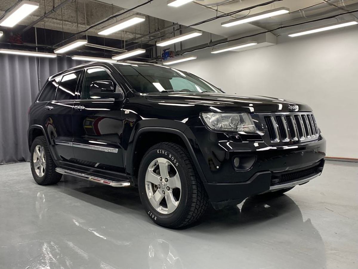 Jeep 大切諾基  2012款 3.6L 豪華導(dǎo)航版圖片