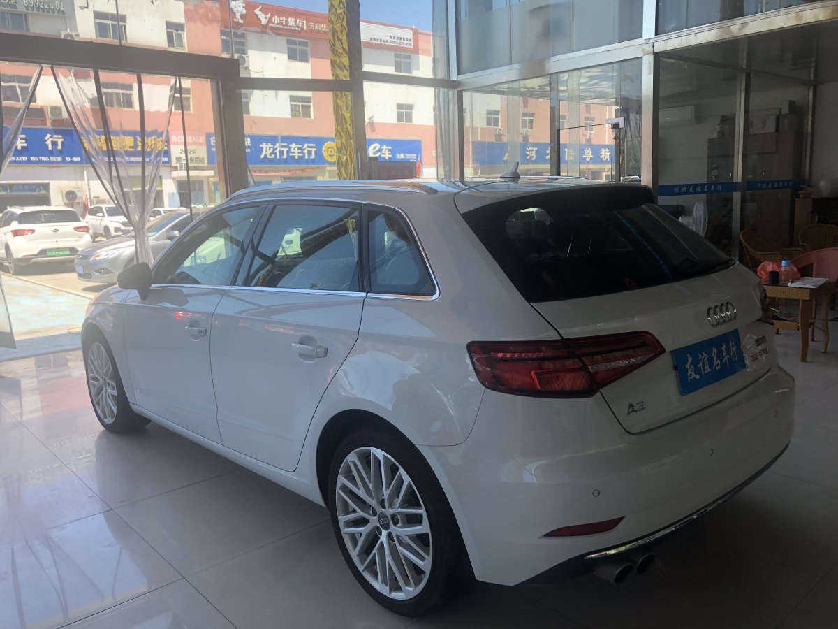 奧迪 奧迪A3  2018款 30周年年型 Sportback 35 TFSI 風(fēng)尚型圖片