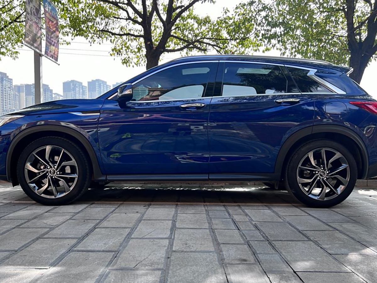 英菲尼迪 QX50  2018款 2.0T 四驅智能版圖片