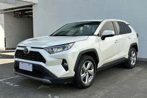 RAV4荣放 丰田 2.0L CVT两驱风尚版