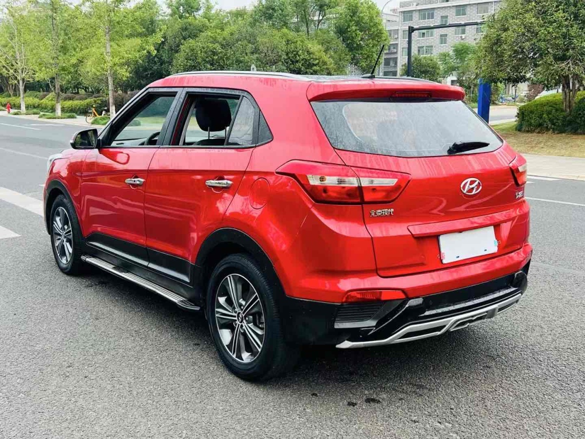 現(xiàn)代 ix25  2015款 1.6L 自動兩驅智能型GLS圖片