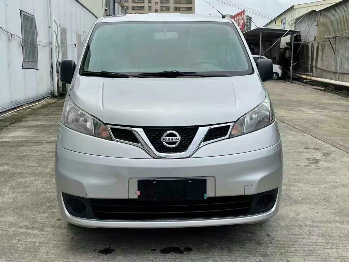 日產 NV200 圖片