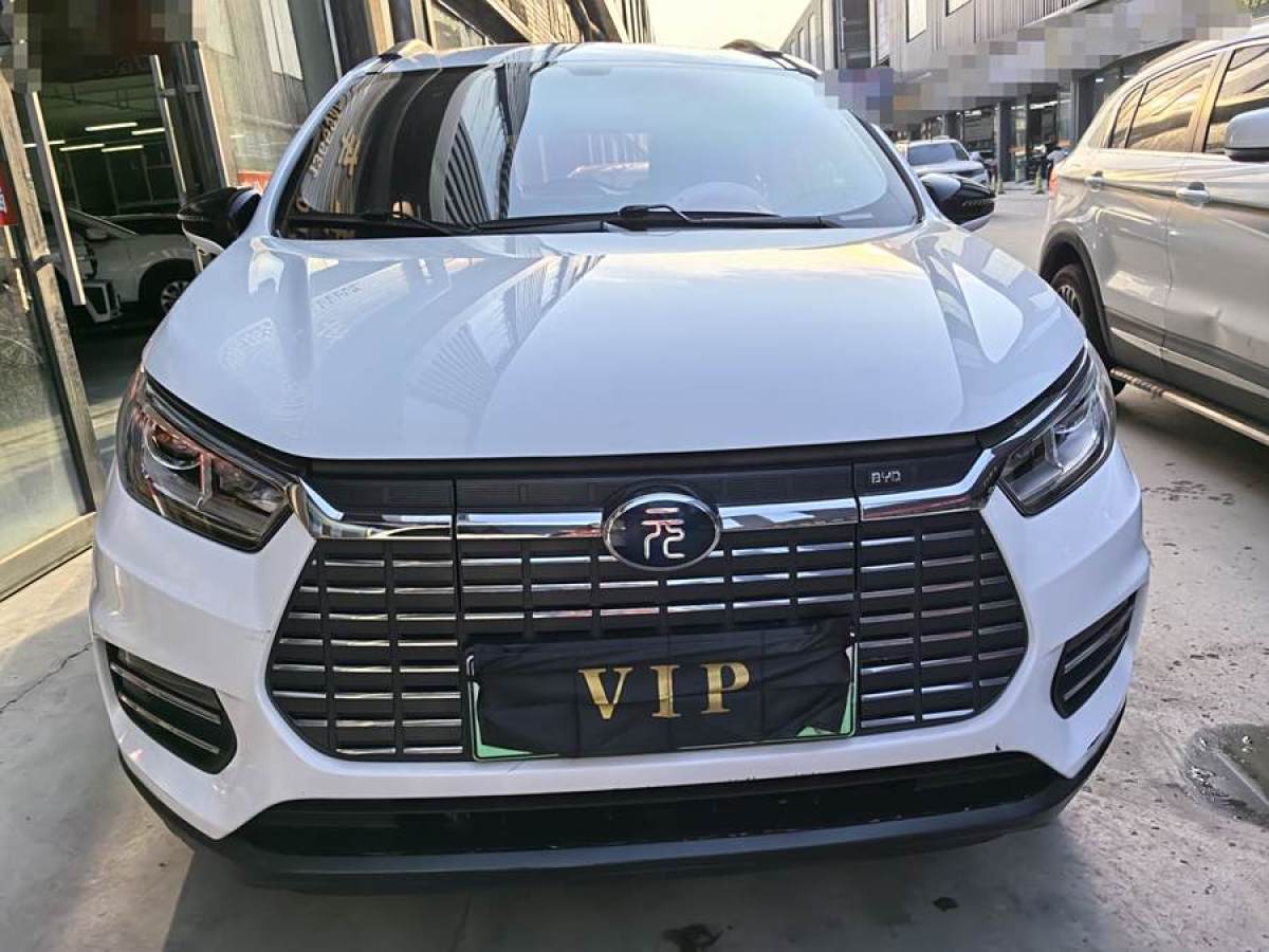 比亞迪 元新能源  2018款 EV360 智聯(lián)炫酷型圖片