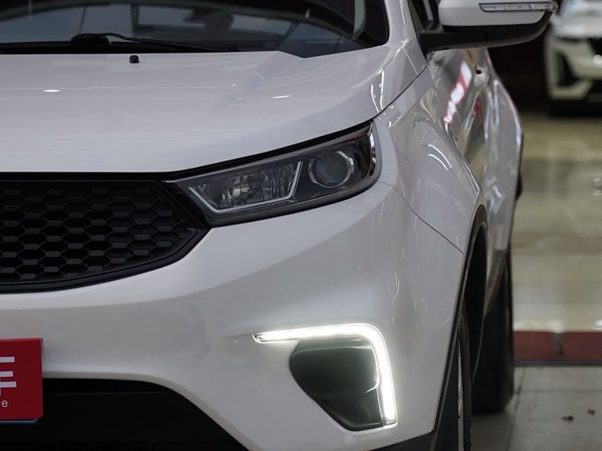 福特 領(lǐng)界  2019款  EcoBoost 145 CVT精領(lǐng)型 國(guó)VI圖片