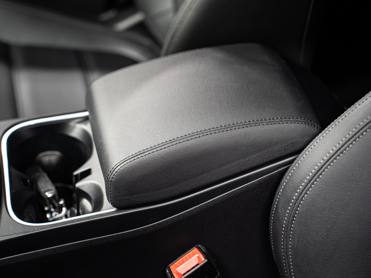 2019年5月捷豹 E-PACE  2018款 P250 S 國(guó)VI